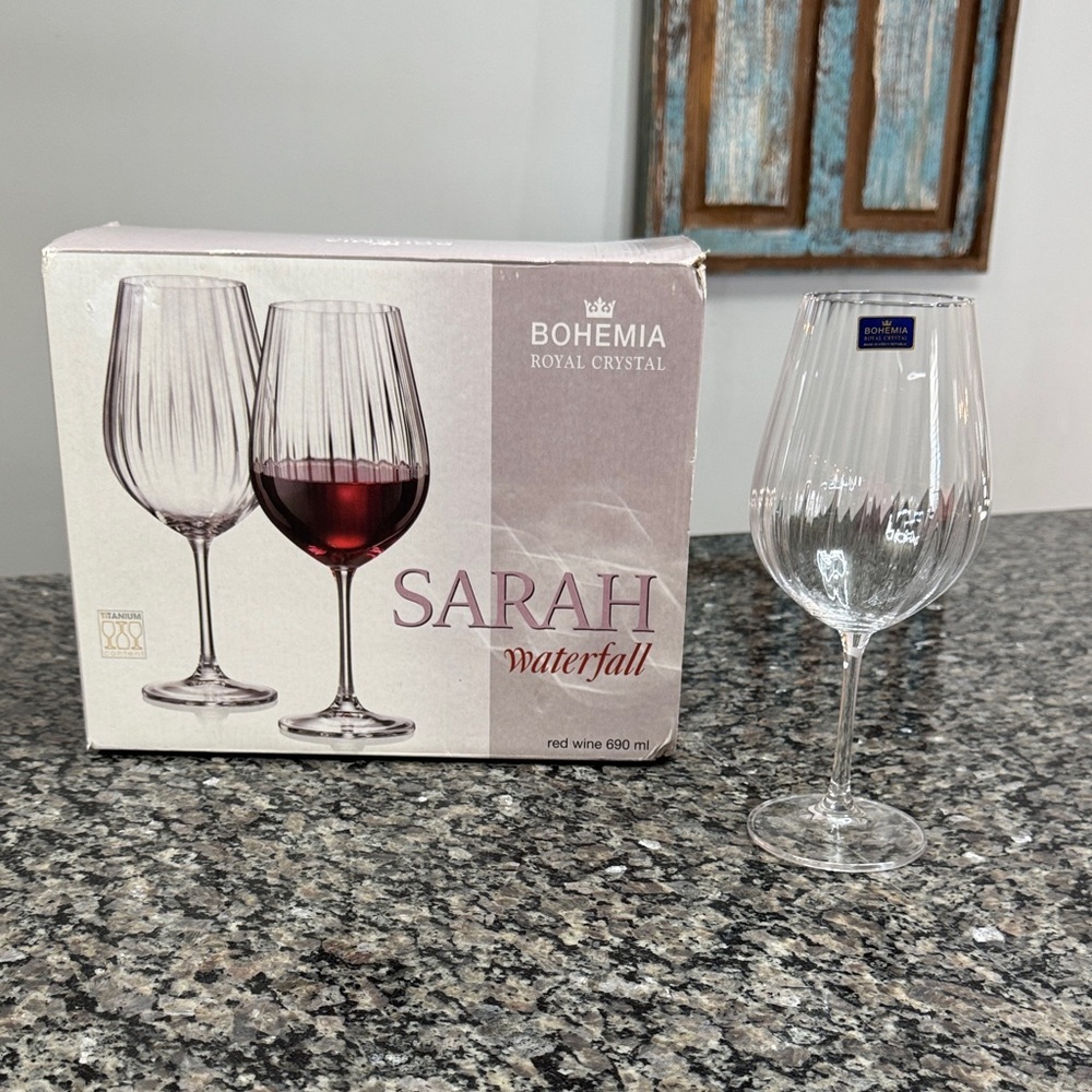 Sarah Waterfall Wine Glass Set - 6  Crystal NEW